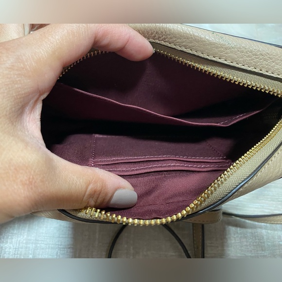 Authentic Coach Leather Crossbody Bag in Tan - Picture 3 of 12